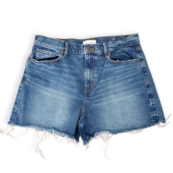 LOFT Frayed Hem Blue Jean Shorts Sz.6 EUC - Picture 2 of 6
